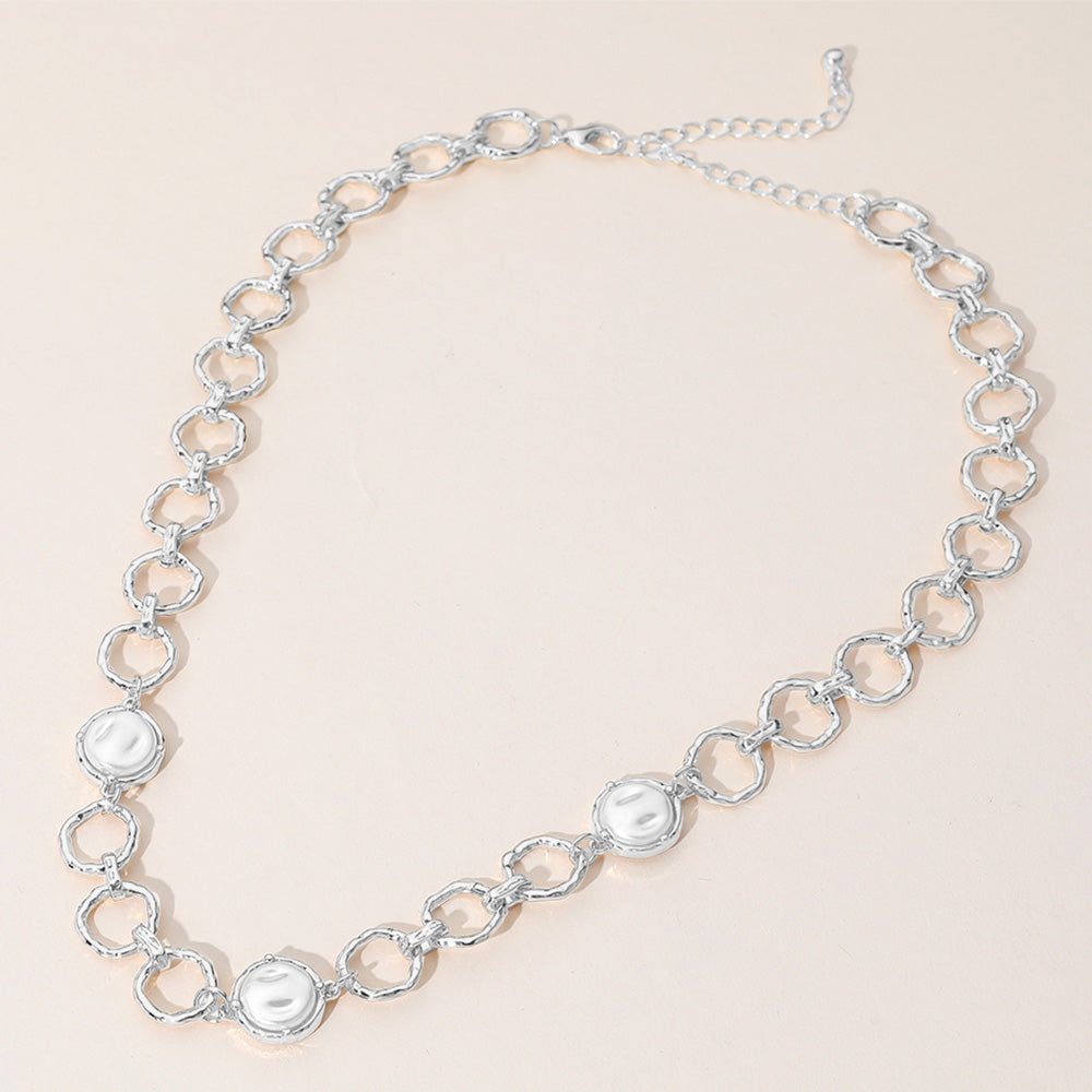 SECRET BOX_Hammered O Ring Pearl Cluster Link Necklace