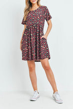 Load image into Gallery viewer, SHORT SLEEVES ON SEAM POCKET LEOPARD DRESS
