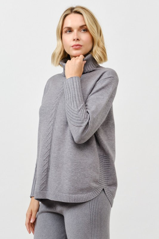 Cielo Turtle Neck Loose Pullover Sweater