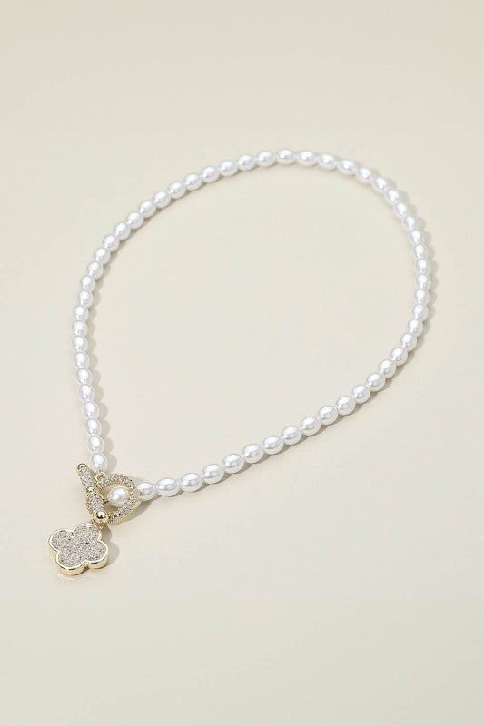 14k Cz Paved Quatrefoil Toggle Pearl Necklace